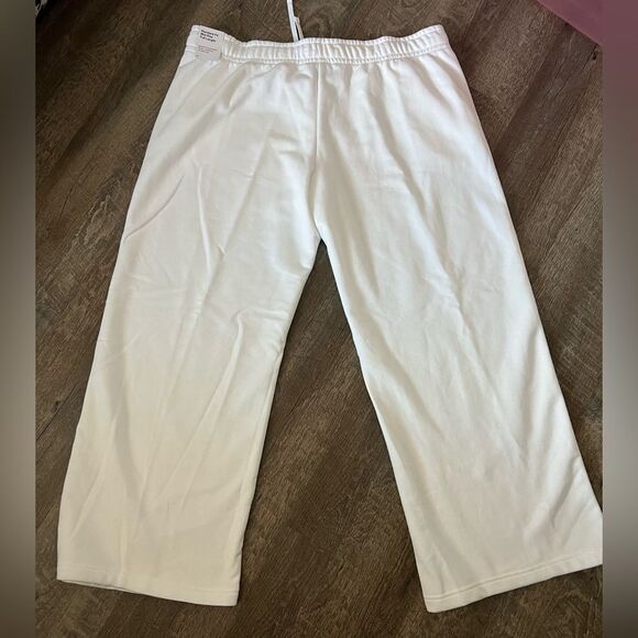 Nike Sportswear Club Fleece Midrise Wide-Leg Pants- Size XXL - Picture 3 of 9